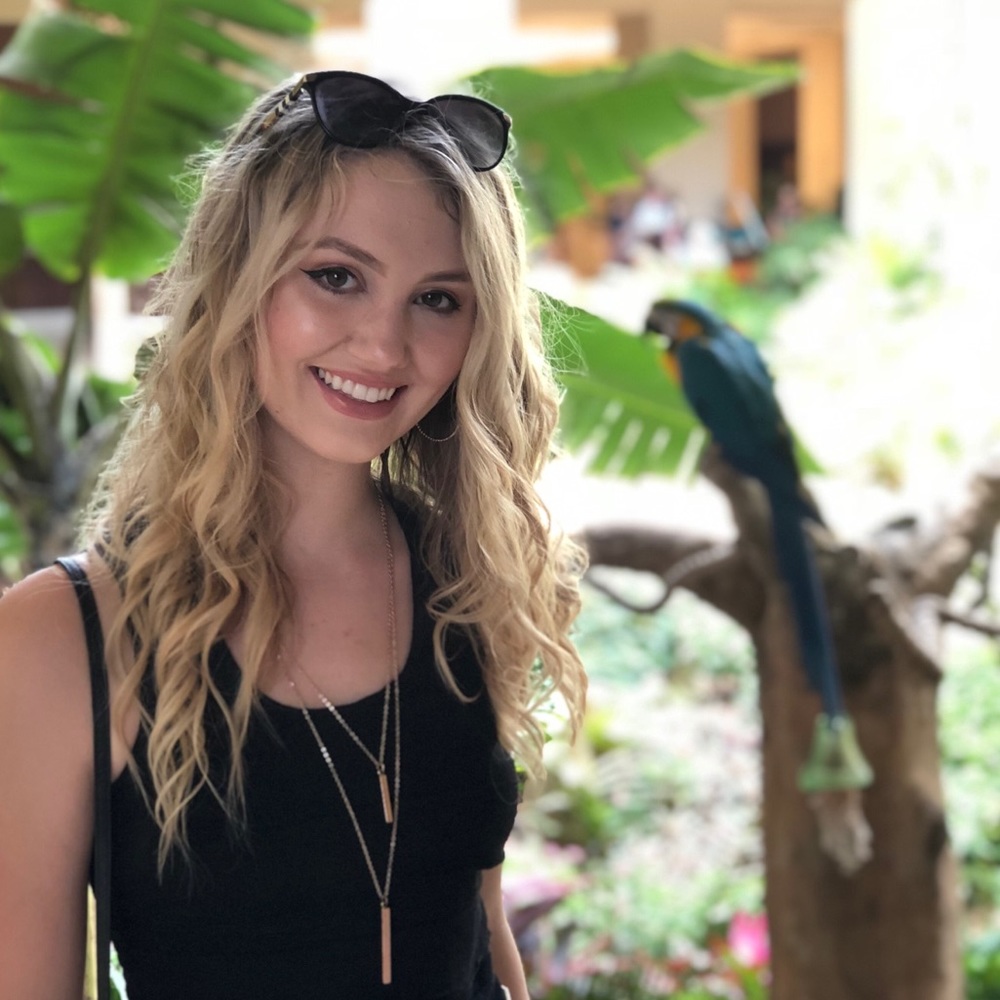 Meet your Posher, Lauren